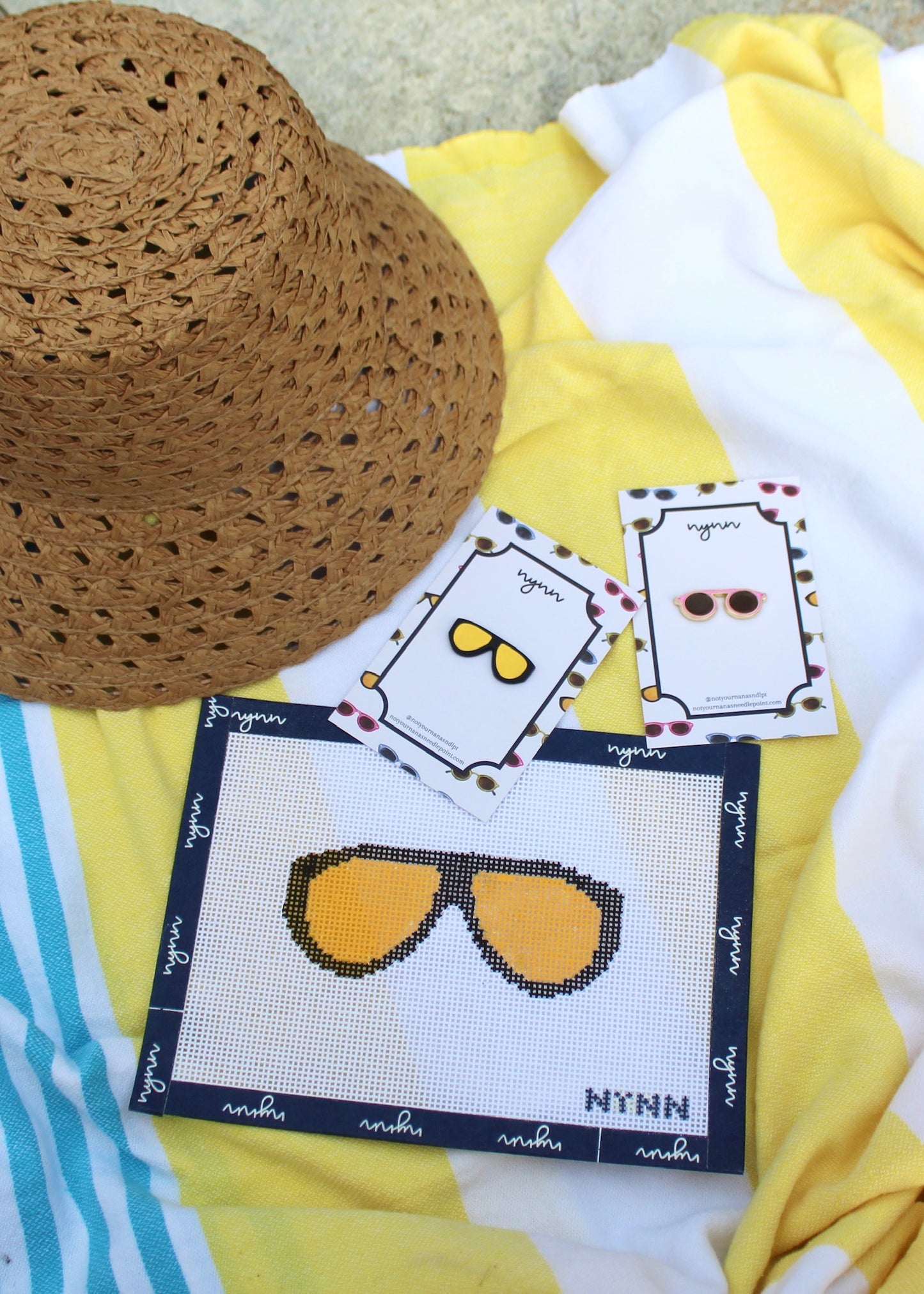 Aviator Sunnies Needle Minder