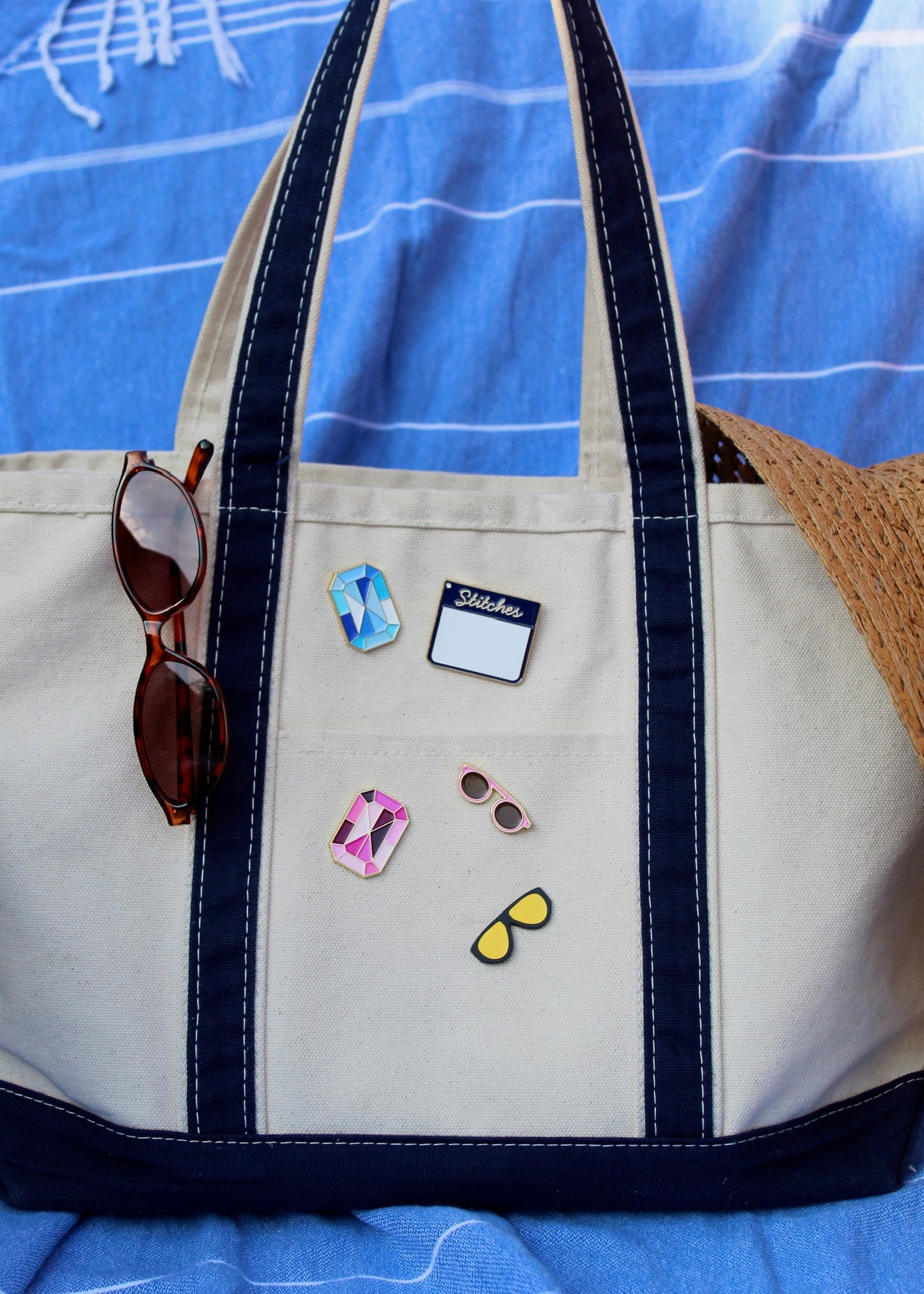Pink Circle Sunnies Needle Minder